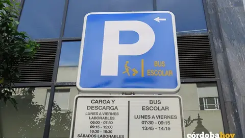 Se&ntilde;al del autob&uacute;s escolar de Claudio Marcelo