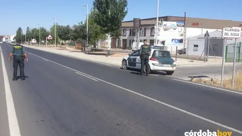 Agentes de la Guardia Civil en Villanueva del Duque, en una imagen de archivo