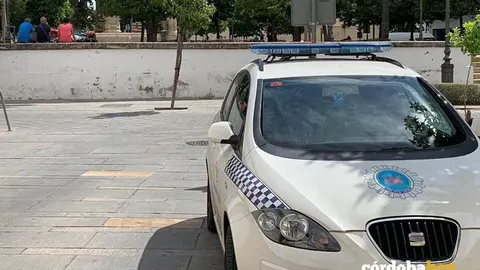 Veh&iacute;culo de la Polic&iacute;a Local de C&oacute;rdoba