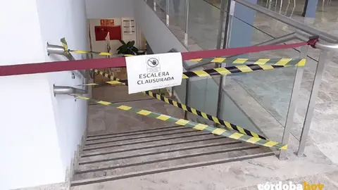 Interior de algunas dependencias en el Centro C&iacute;vico de El Higuer&oacute;n