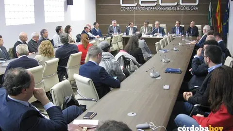 Reuni&oacute;n de la junta directiva de CECO