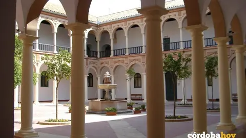 Patio de la Facultad de Derecho de la UCO, en una imagen de archivo