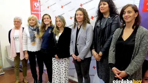 Todas las parcipantes en el debate sobre mujeres referentes en la Cruz Roja