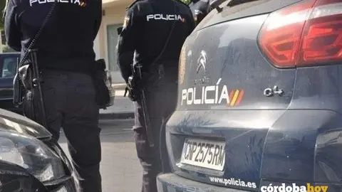 Polic&iacute;a