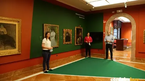 Cristina Casanueva y Blanca Torrent en el museo Julio Romero de Torres