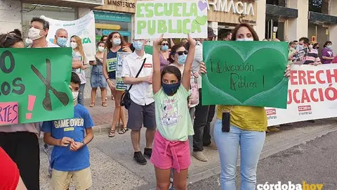 Movilizaci&oacute;n en defensa de la educaci&oacute;n p&uacute;blica