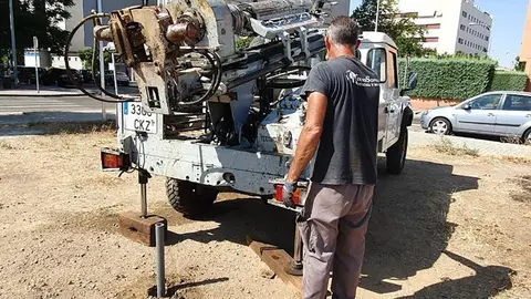 Catas en el terreno del futuro Centro C&iacute;vico Noroeste