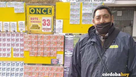 Juan Antonio Castro, vendedor de la ONCE en C&oacute;rdoba