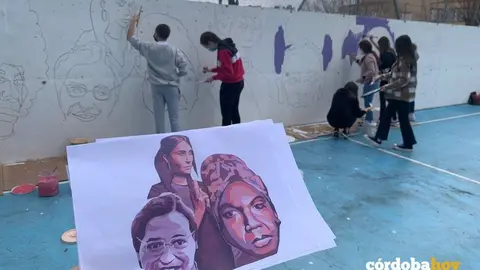 Mural feminista de Madrid reproducido por alumnos de Puente Genil
