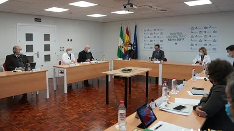 Reuni&oacute;n del comit&eacute; de expertos en el Hospital Reina Sof&iacute;a de C&oacute;rdoba