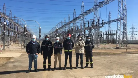 Bomeros provinciales y representantes sindicales y de Endesa