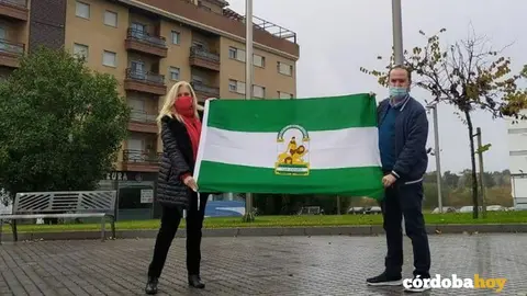 Cristina Pedrajas y Juan Alc&aacute;ntara en la Plaza de Andaluc&iacute;a