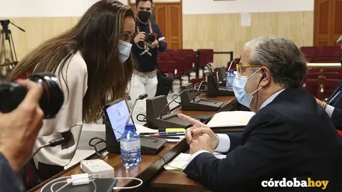 Paula Badanelli y Salvador Fuentes en el Pleno