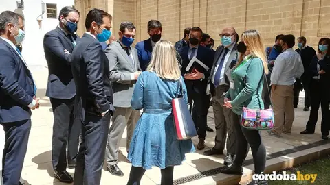 Encuentro en Sevilla entre la Asociaci&oacute;n Jiuder&iacute;a de C&oacute;rdoba y rep&ntilde;resentyants de la Junta y el Parlamento andaluz