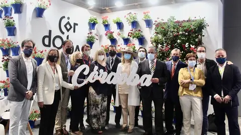 Empresarios del sector MICE en Fitur con Isabel Alb&aacute;s y Jos&eacute; Mar&iacute;a Bellido