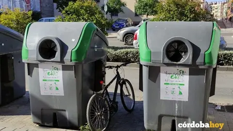 Contenedores de vidrio en la capital