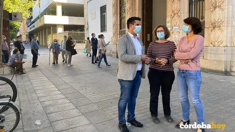 Pedro Garc&iacute;a, Alba Doblas y Amparo Pernichi en Gran Capit&aacute;n