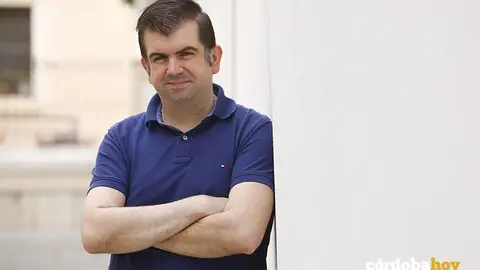Salvador Ruiz Pino posa para C&oacute;rdoba Hoy