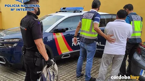 La Polic&iacute;a Nacional de C&oacute;rdoba detiene a un pr&oacute;fugo de la justicia con una orden internacional de detenci&oacute;n