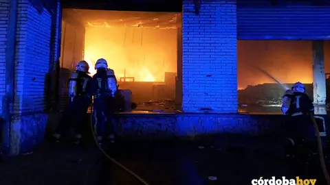Actuaci&oacute;n de los bomberos en Sor &Aacute;ngela de la Cruz