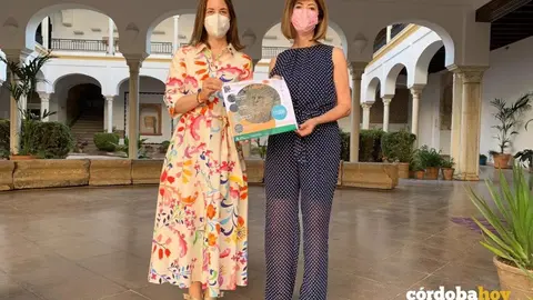 Cristina Casanueva y Mar&iacute;a Dolores Baena