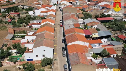 Vista a&eacute;rea del municipio de Pedroche