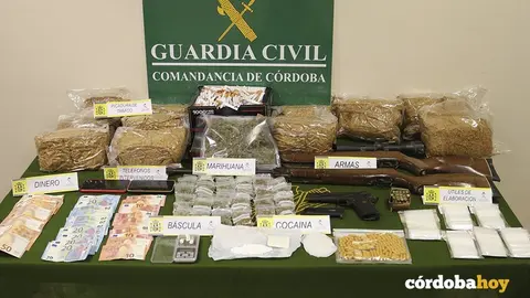 Coca&iacute;na y marihuana decomisada en Villanueva de C&oacute;rdoba