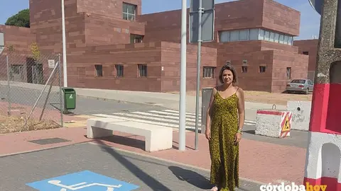Erika Nevado en la barriada de Cerro Muriano