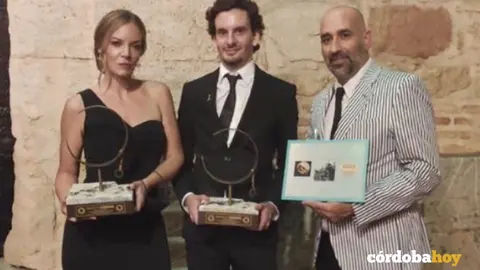 La joyera y los dos joyeros de C&oacute;rdoba con sus premios
