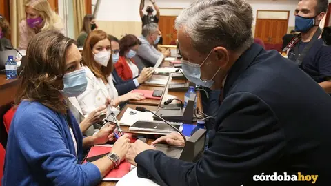 Gobierno y oposici&oacute;n en disentido di&aacute;logo antes del Pleno