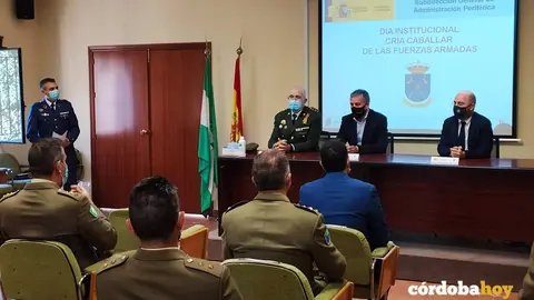 Conferencia sobre la cr&iacute;a caballar
