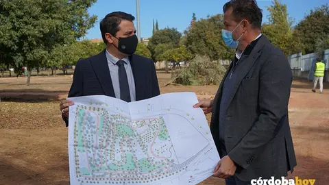 Jos&eacute; Mar&iacute;a Bellido y David Dorado en las obras del Circuito de El Tablero