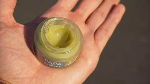 <p> cbd </p>