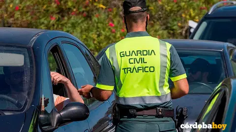Agente de la Guardia Civil de Tr&aacute;fico