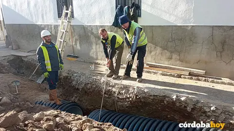 Trabajadores de Emproacsa en plena faena, en una imagen de archivo