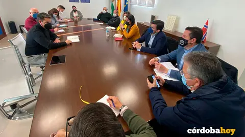 Reuni&oacute;n de IU con la Comisi&oacute;n de Turismo de CECO
