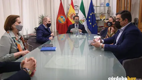Reuni&oacute;n entre la ATA y el Ayuntamiento de C&oacute;rdoba FOTO RAFA MELLADO SENIOR