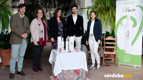 Presentaci&oacute;n del proyecto de Oil Love You y Alejandro Carrero