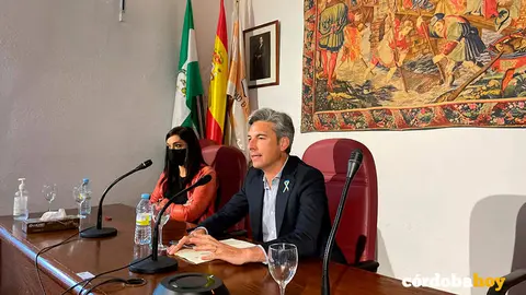 To&ntilde;i Alc&aacute;ntara y Andr&eacute;s Lorite