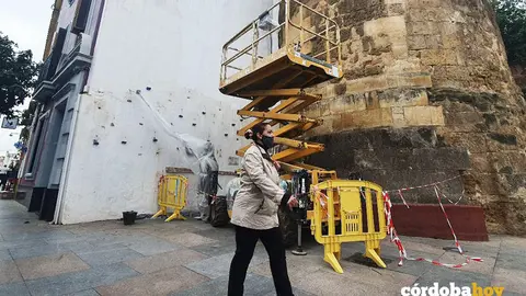Todo preparado para pintar este jueves el muro de la Puerta del Rinc&oacute;n