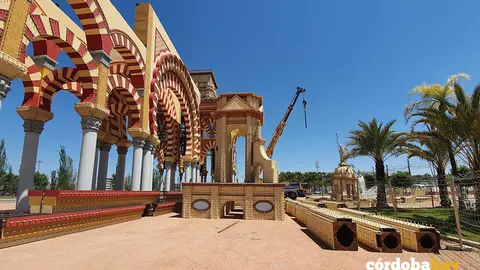 Montaje de la Portada de Feria