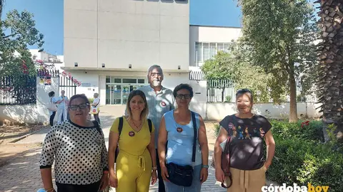 Las delegadas de Co.Bas, Isabel Muriel Moreno y Lorena Jurado Gavil&aacute;n (las dos centrales) ante CECO
