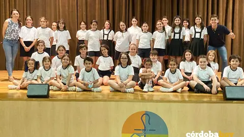 Ni&ntilde;os y ni&ntilde;as de la escolan&iacute;a del Colegio Divina Pastora de C&oacute;rdoba