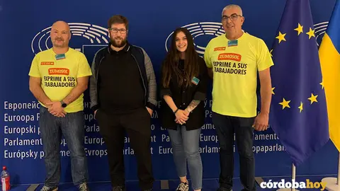 Los representantes de los trabajadores de Zumosol con Marta S&aacute;nchez en Bruselas