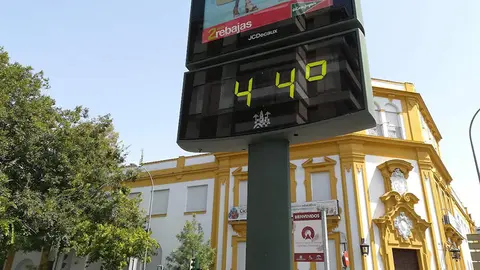 Term&oacute;metro cordob&eacute;s con sus 44 grados al sol