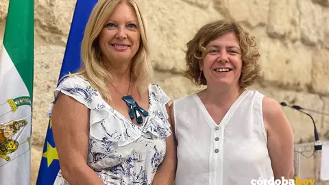 Cristina Pedrajas y Alba Doblas, en el Ayuntamiento