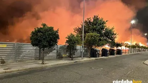 Incendio en el solar de la calle Teruel