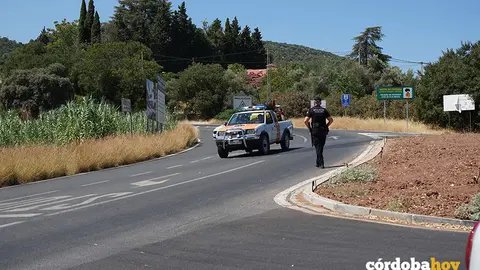 Corte de carretera por el incendio en la Sierra