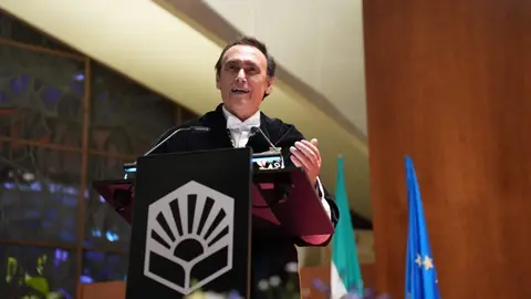 El exrector Jos&eacute; Carlos G&oacute;mez Villamandos