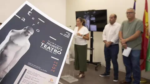 Presentaci&oacute;n de la XXI edici&oacute;n de la Muestra de Teatro de Castro del R&iacute;o, que cuenta con apoyo de la Diputaci&oacute;n de C&oacute;rdoba y que se desarrollar&aacute; del 25 al 28 de agosto. - DIPUTACI&Oacute;N DE C&Oacute;RDOBA